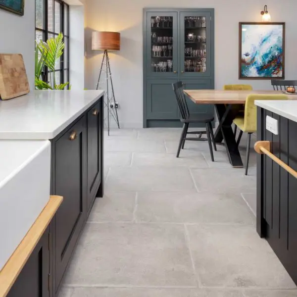 Antiqued grey barr limestone