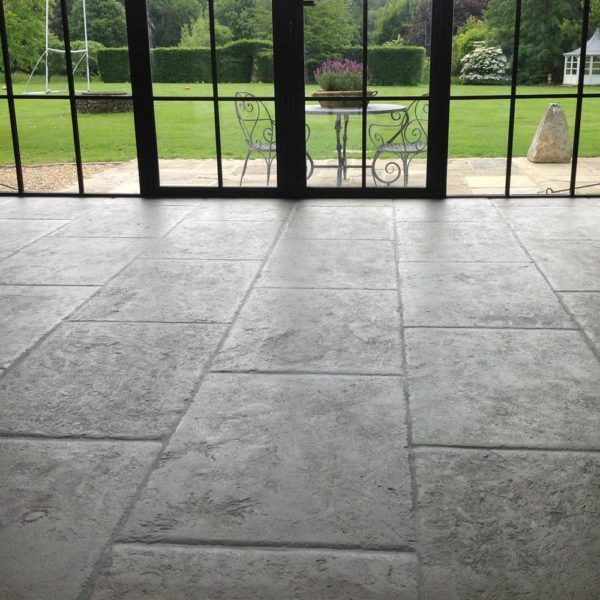 Antiqued grey barr limestone barn floor