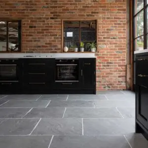 Tumbled limestone Berkeley grey flagstones