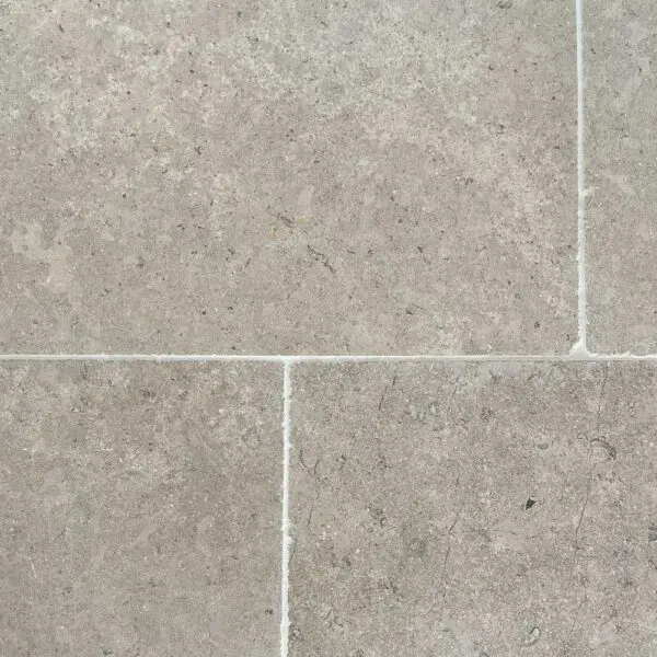 Beige tumbled limestone tiles
