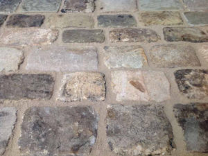 Reclaimed Yorkstone cobbles