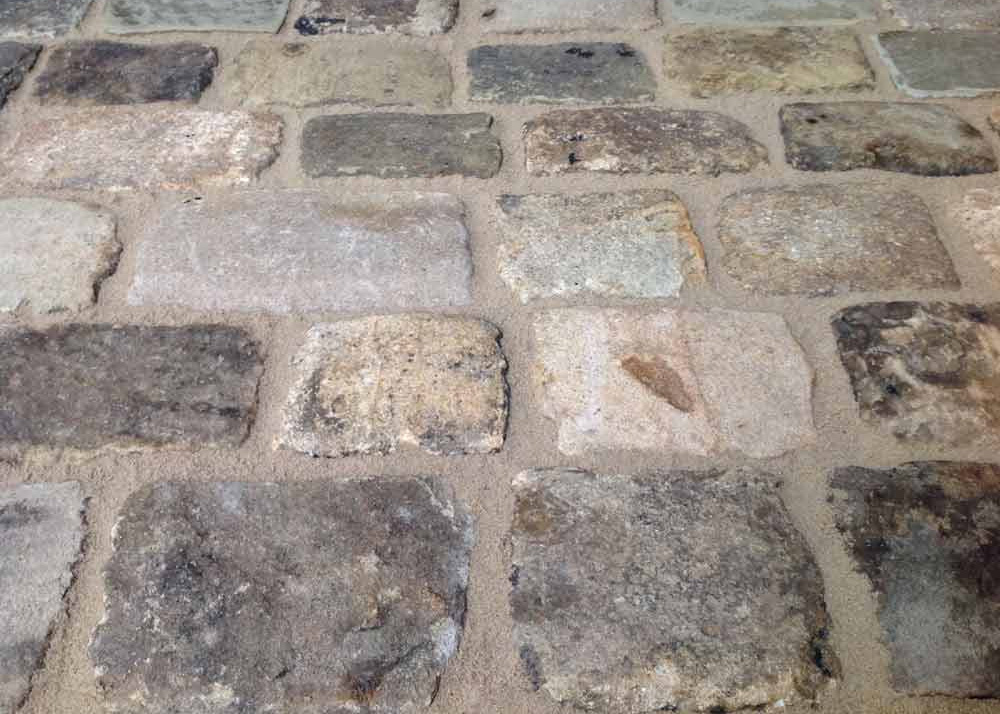 Yorkstone cobbles