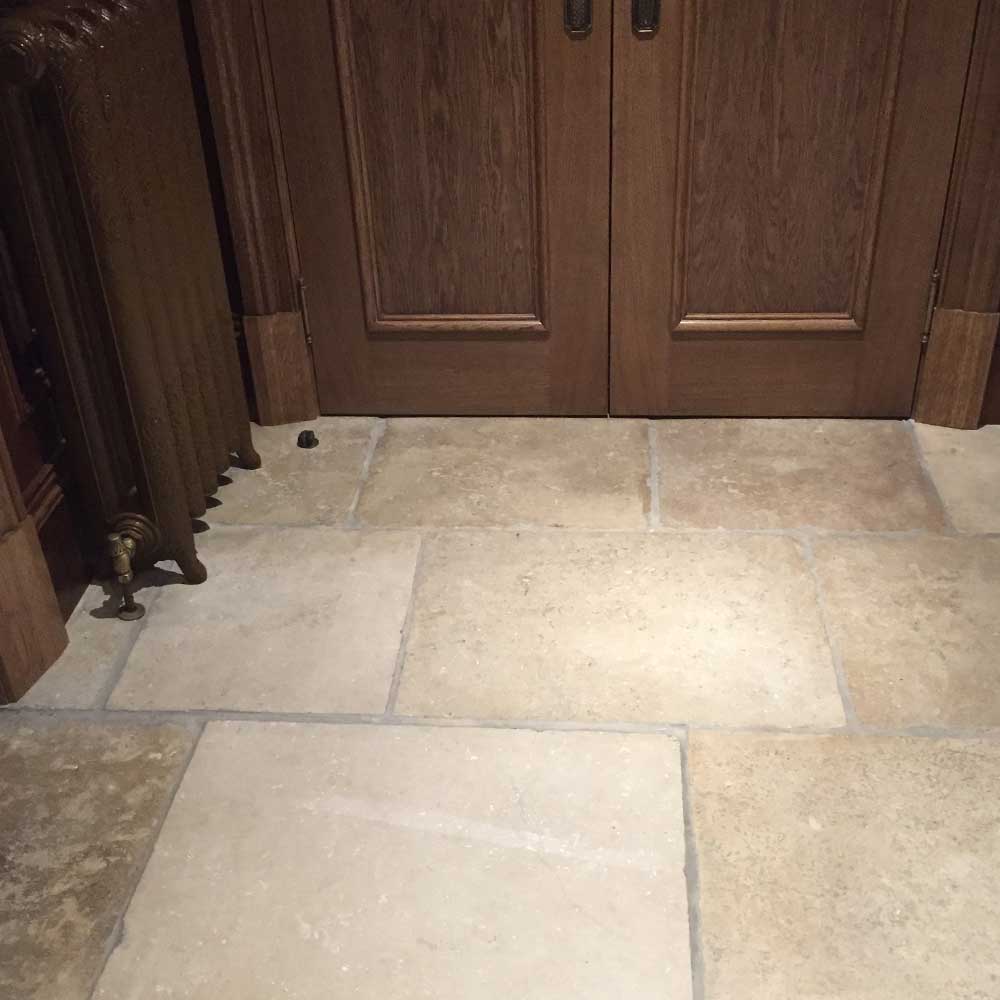 Reclaimed Barr de Montpellier limestone