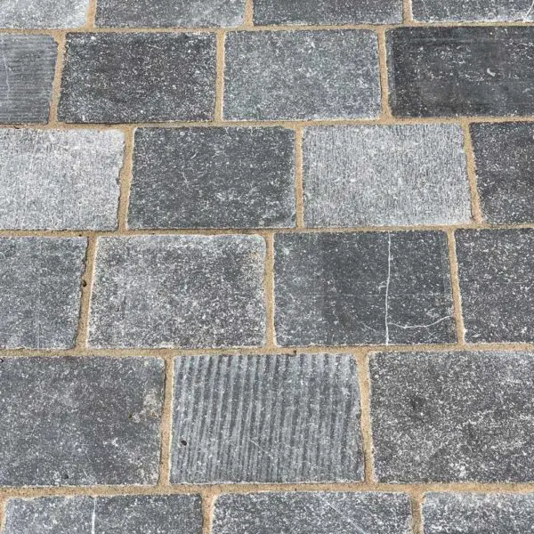 belgian bluestone tumbled driveway pavers