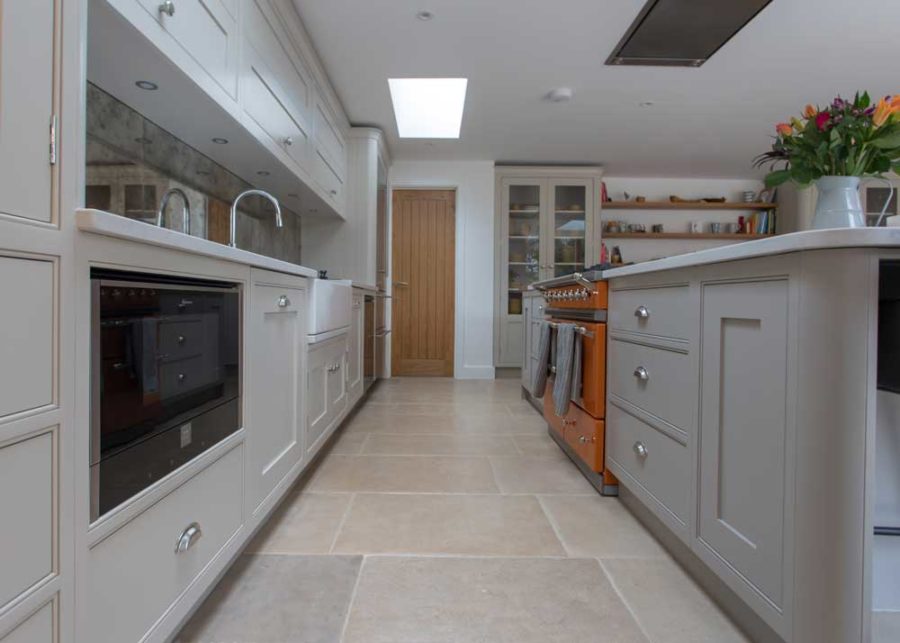 Our tips for selecting stone kitchen flooring for your project