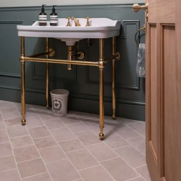 Overbury beige limestone cloakroom pavers