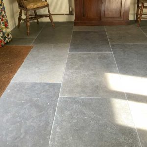 Lulworth grey flagstone floor
