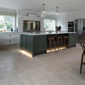 Bampton aged flagstones kitchen floor