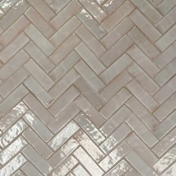 Old Ivory Bejmat tiles herringbone