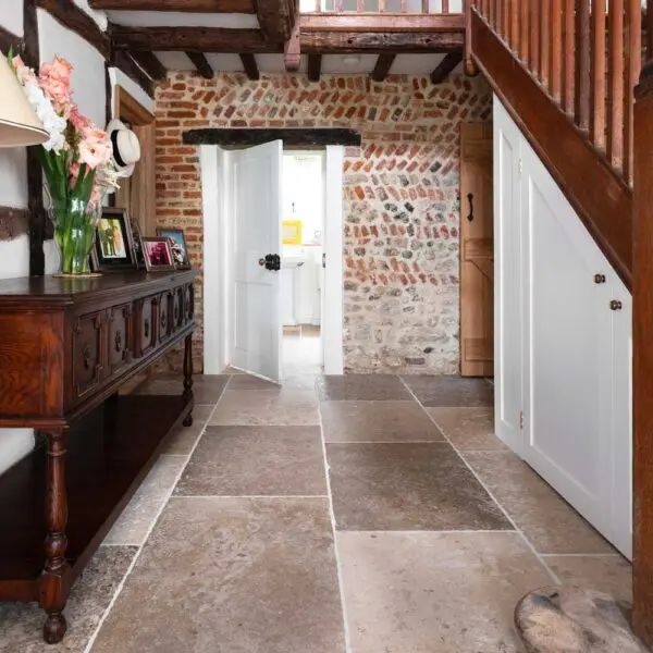 Vieux Rochefort antiqued French limestone floor