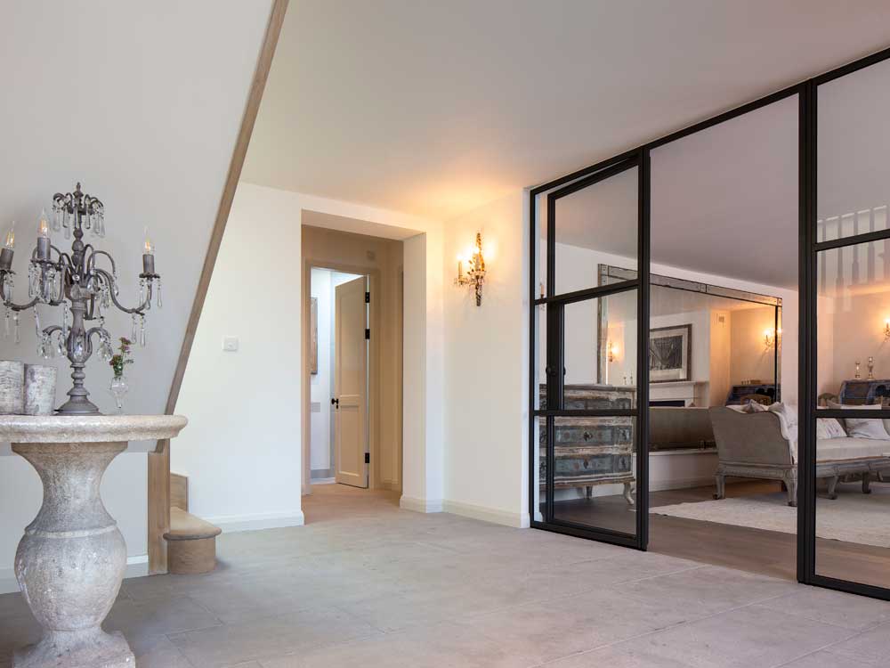 Antiqued grey barr limestone hallway flooring