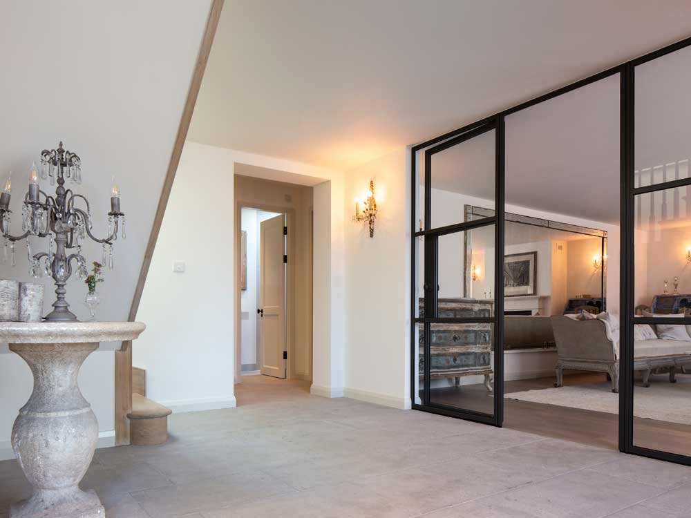 Antiqued grey barr limestone hallway flooring