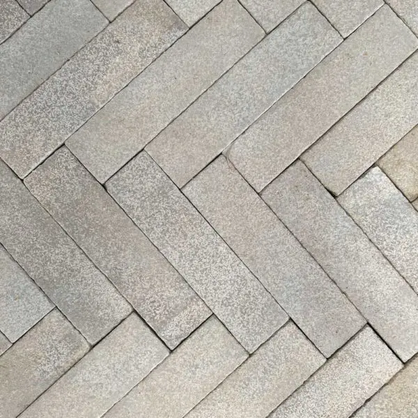 Cotswold limestone brick pavers