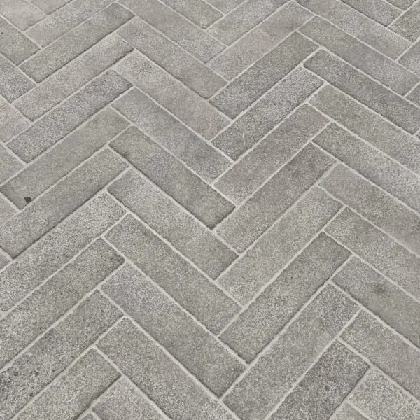 Gris limestone brick paver herringbone