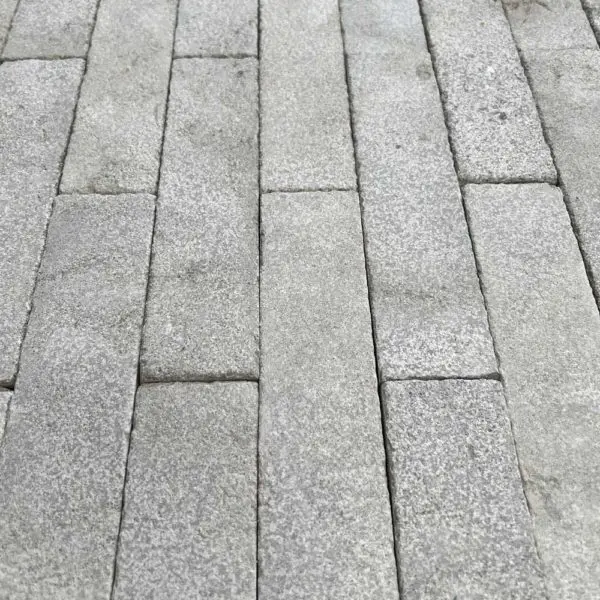 Gris limestone brick pavers