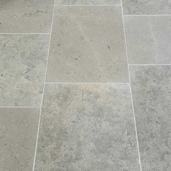 Petworth light grey limestone tiles