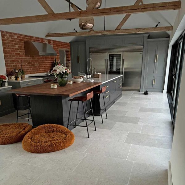 Petworth light grey limestone kitchen floor